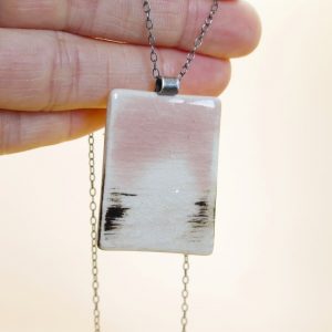 Colgante de cerámica y plata Akebia