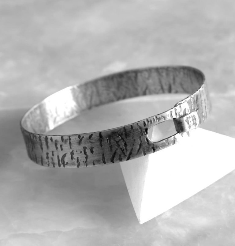 Brazalete Savage plata